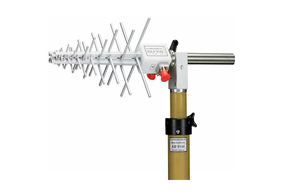  XSLP9142 Dual Polarization Log Periodic Antenna (0.8-3G)
